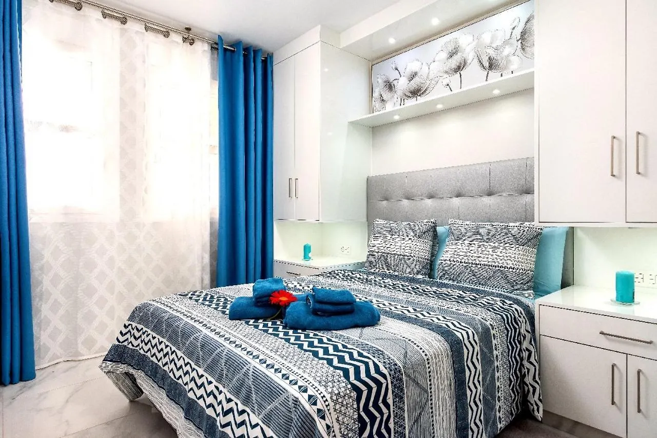 Modern 4 Bedroom Villa In Costa Adeje إسبانيا
