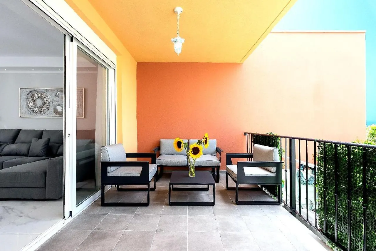 Modern 4 Bedroom Villa In Costa Adeje 0*, Costa Adeje (Tenerife) Spain